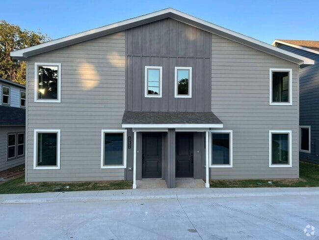 Building Photo - 2428-2430 South Fannin Avenue Unit 2428 Rental