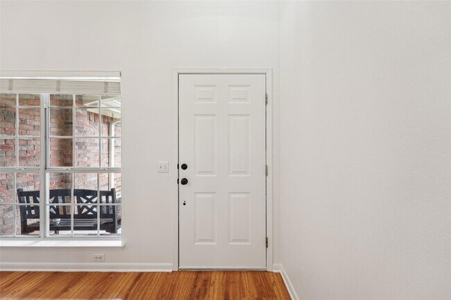 Photo - 12607 Schreiner Ct