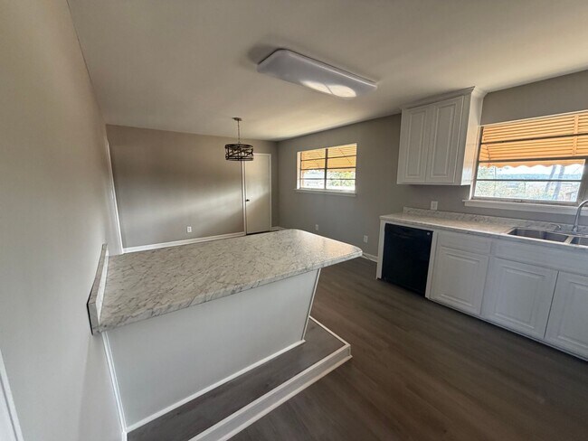 Photo - 3 Bed 1.5 Bath Brick House