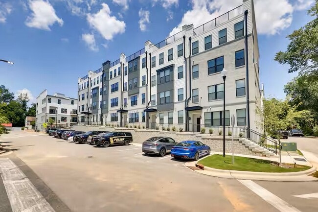 Photo - 108 Ailey Brook Way