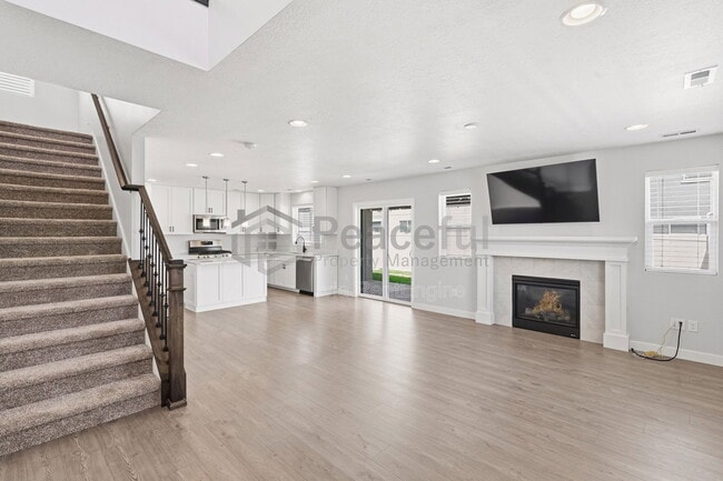 Photo - 2102 W 3250 S