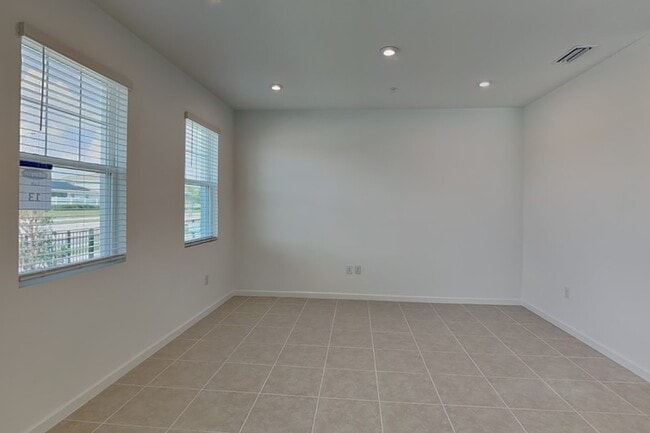 Photo - 4216 Sadler Rd