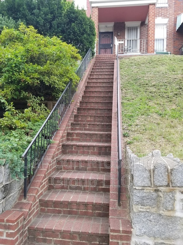 Photo - 725 Fairmont St NW Unidad #E