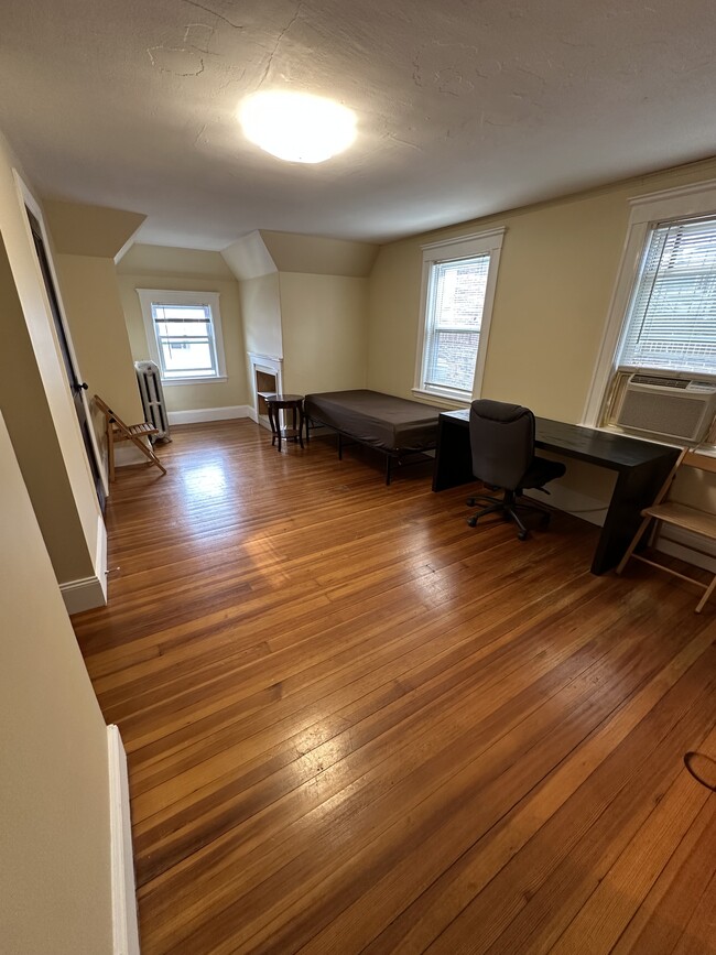 Photo - 121 Glenville Ave Unidad 121 Glenville Ave