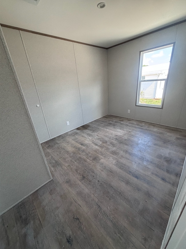 Photo - 7480 SE Eagle Ave