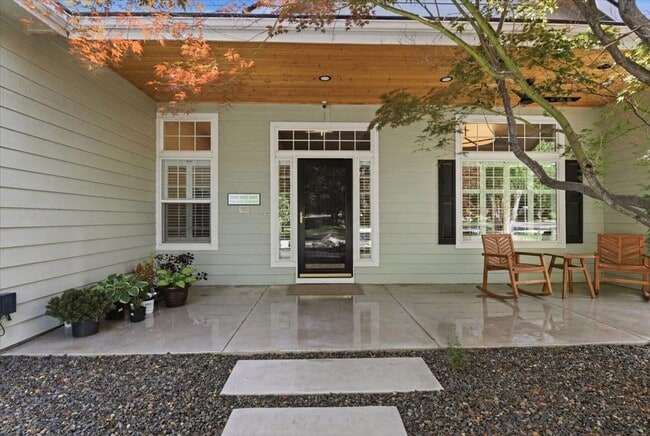 Photo - Luxury Living in Southeast Boise, 3-Car Garage, Hot Tub & Flexible Bonus Loft & Private/Secure Wo...