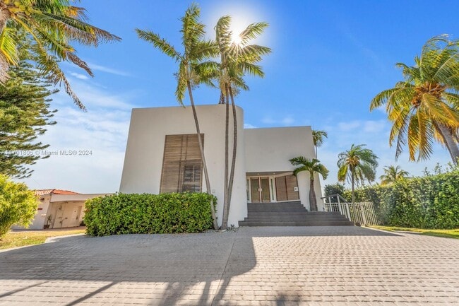 Photo - 7504 W Treasure Dr