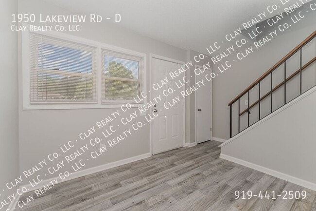 Photo - 1950 Lakeview Rd Unit D