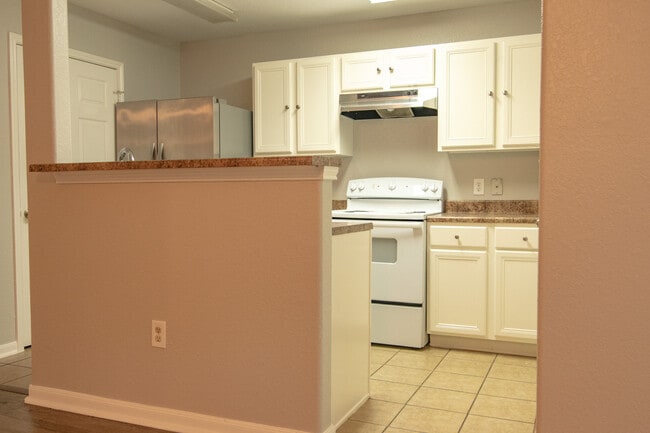 Photo - 155 Pine Burr St