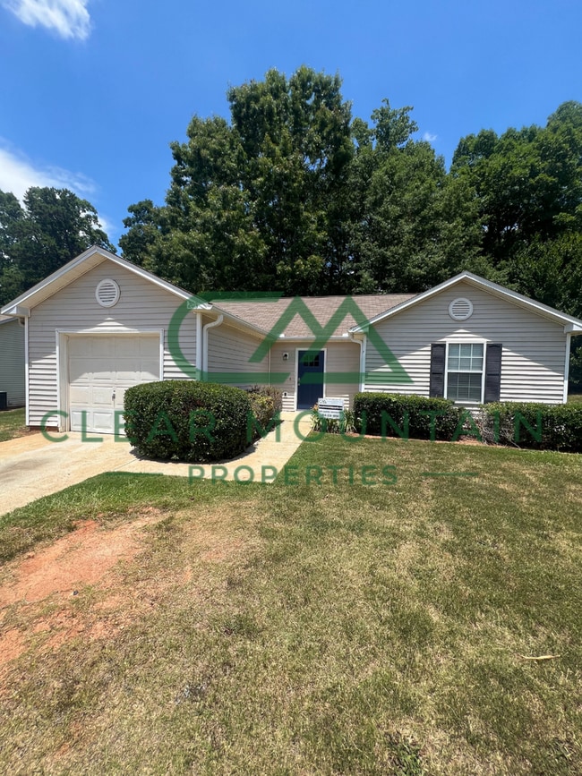 Building Photo - 3 Bedroom Updated Single Family Home Unit 203 CC