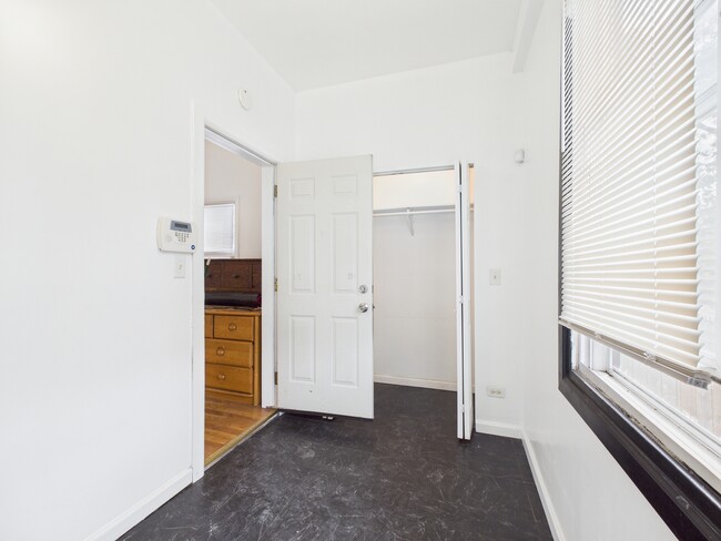 Photo - 8535 S Givins Ct