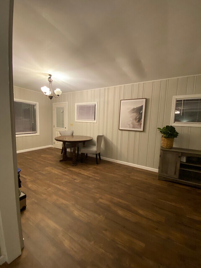Photo - 1535 Kaiser Ave