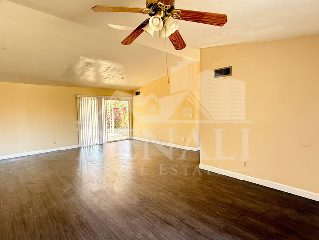 Photo - 5123 W Carol Ave