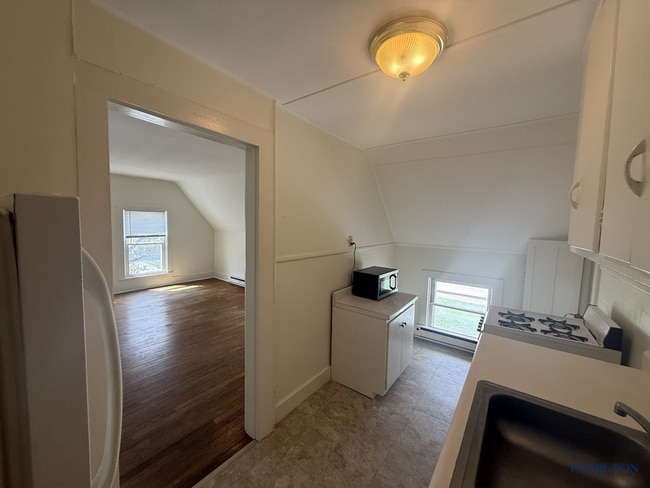 Photo - Madison St - 026 Unit 3