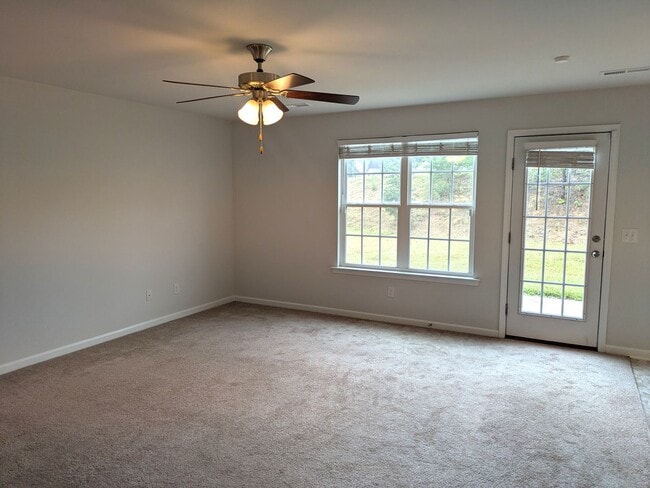 Photo - 2040 Perrin Ct