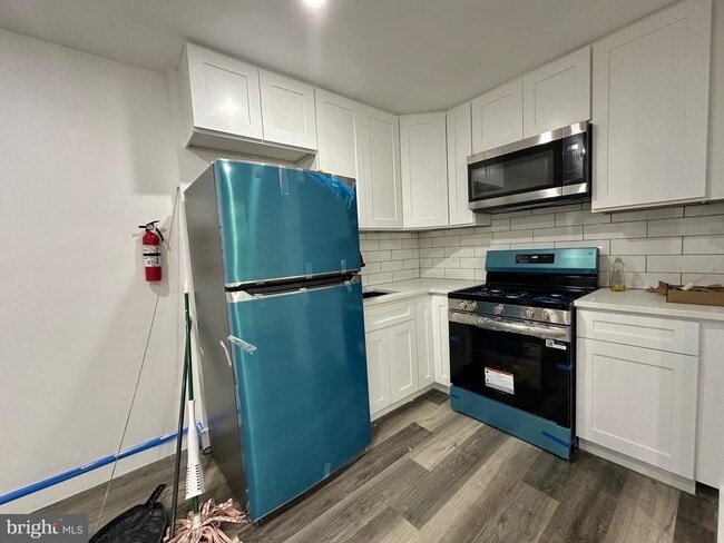 Building Photo - 104 New Rose St