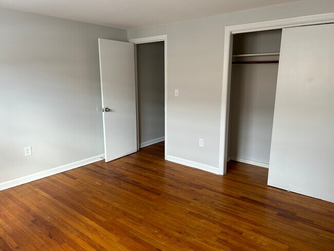 Photo - 24 Deerfield Ct