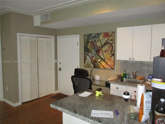 Photo - 1027 Pennsylvania Ave Unit 105