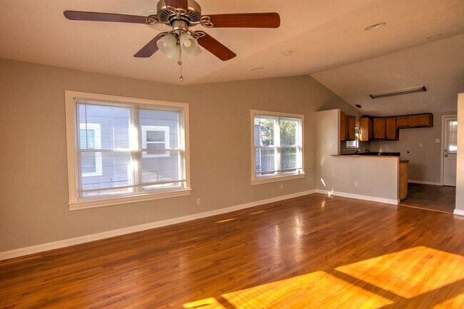 Photo - Adorable E. Main Cottage