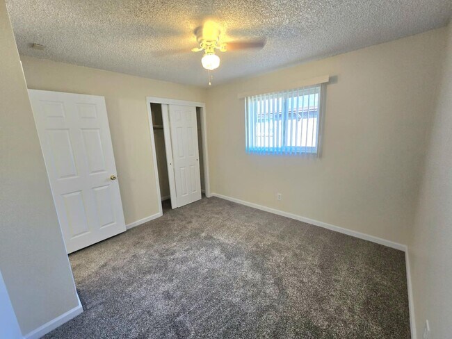 Photo - 2953 State Farm Rd Unidad #2
