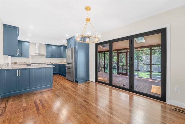 Photo - 9514 Edgeley Rd