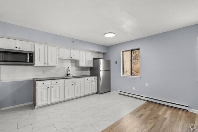 Building Photo - 543 Woodward Ave Unit 3 Rental