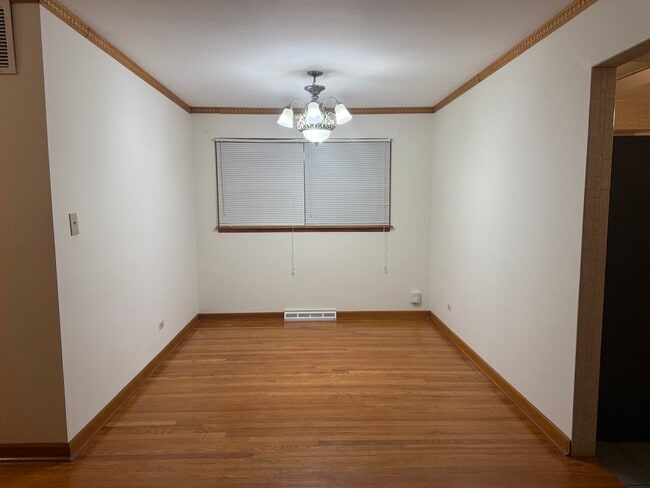 Photo - 7741 W Argyle St