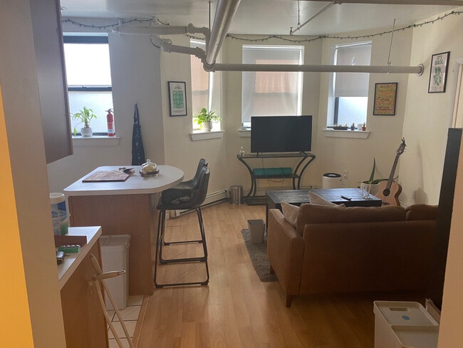 Photo - 1127 Commonwealth Ave Unit 34