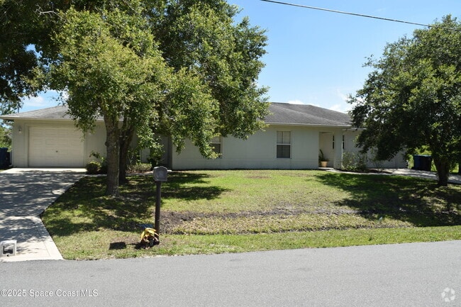 Building Photo - 1650 Chamorro St SE Rental