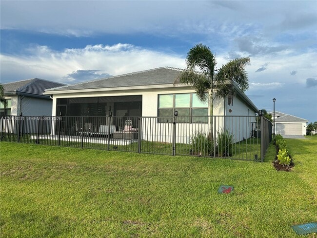 12712 SW Blue Mangrove Pkwy