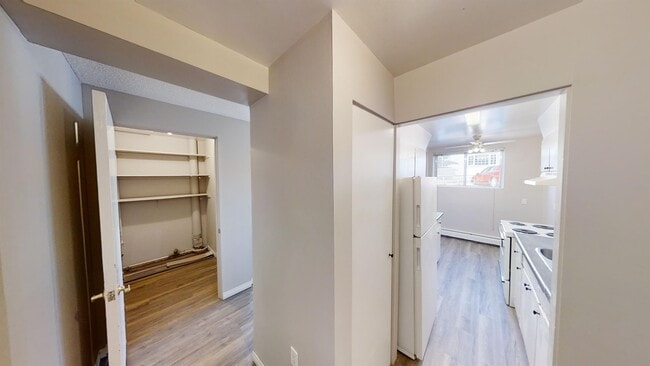 Photo - 9932-9105 105 Ave Unit 105