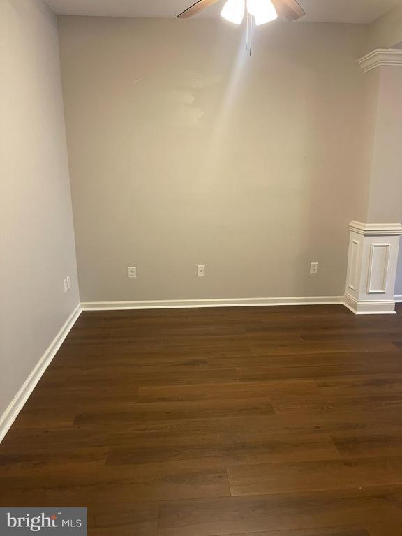 Photo - 310 Norwalk Way