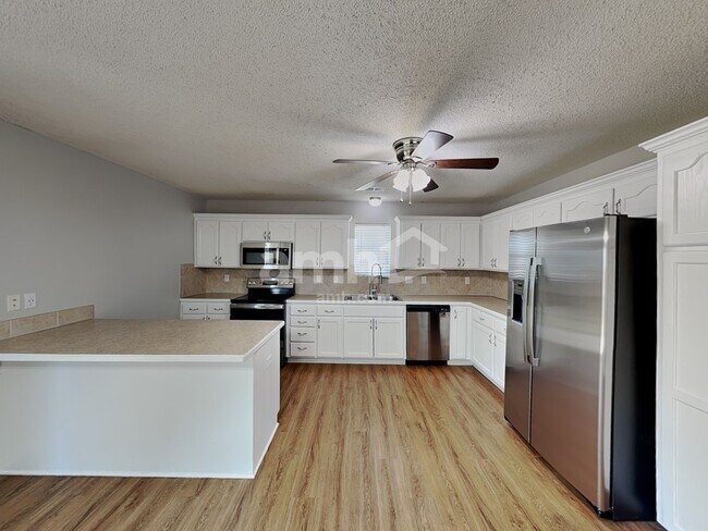 Photo - 1015 Bristol Dr