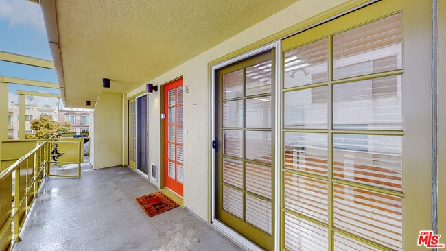 Photo - 1123 10th St Unidad E