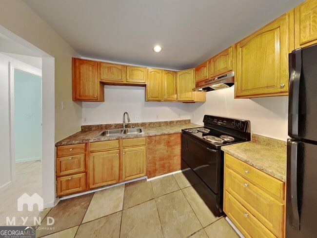 Photo - 1963 Whitehall Forest Ct SE