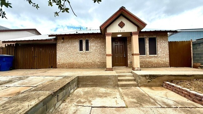 Photo - 1419 Reagan Dr
