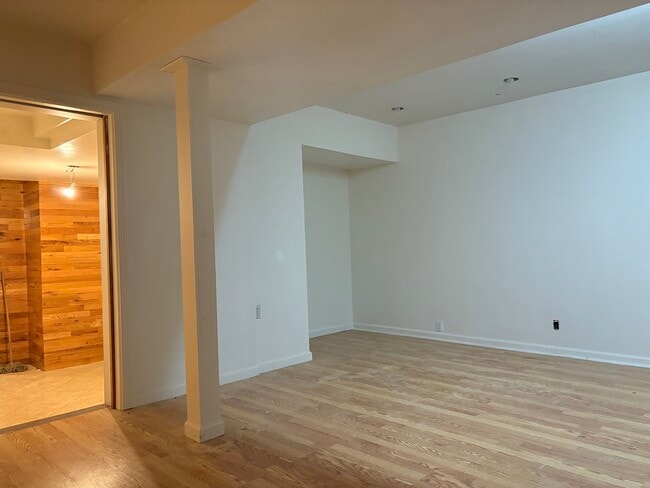 Photo - 110 Sunnyside Ave Unit 1