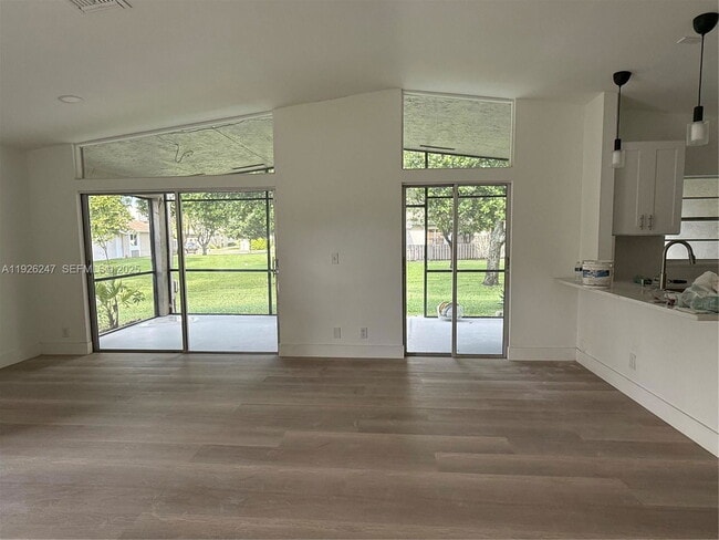 Photo - Woodgate Court, Sunrise, FL 33326 - 3 BR 2 BA villa