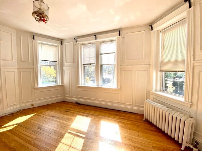 Photo - 74 Babcock St Unit 3