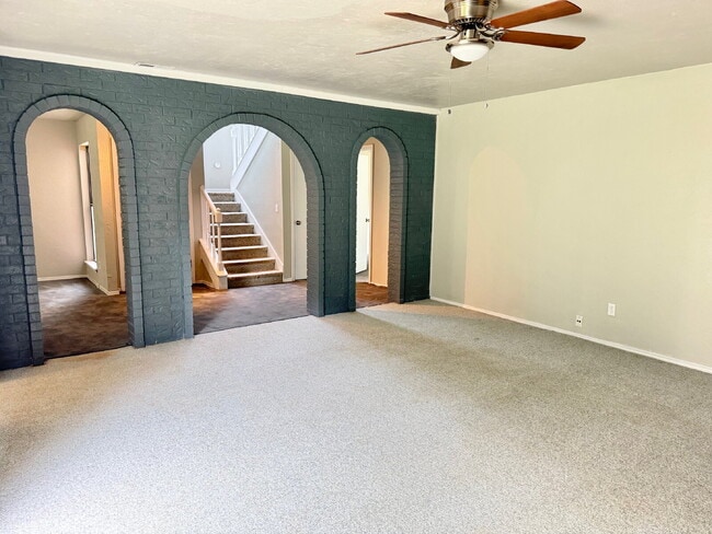 Building Photo - Spacious 4-Bedroom Yukon Home Full of Char...