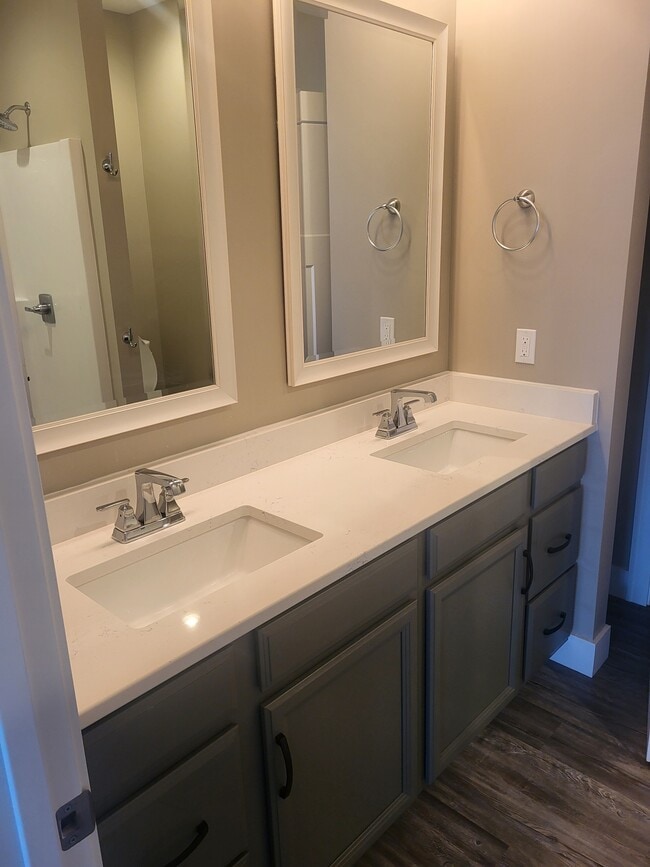 Photo - 2422 13th St