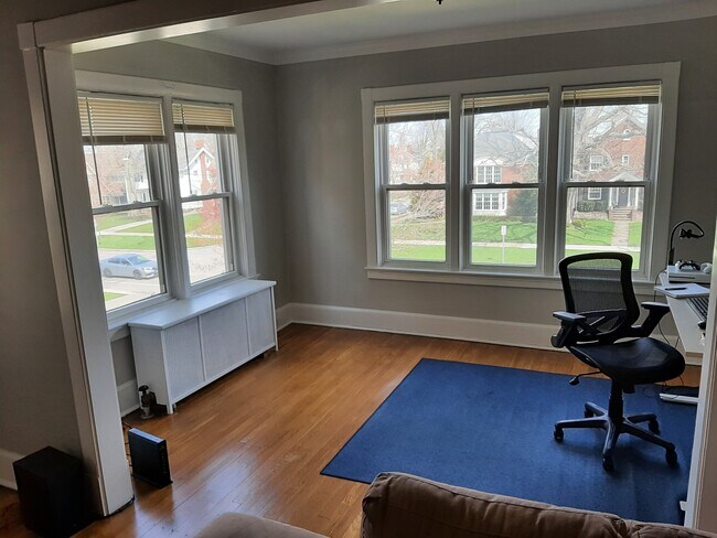 Photo - 15103 Lake Ave Unidad 3