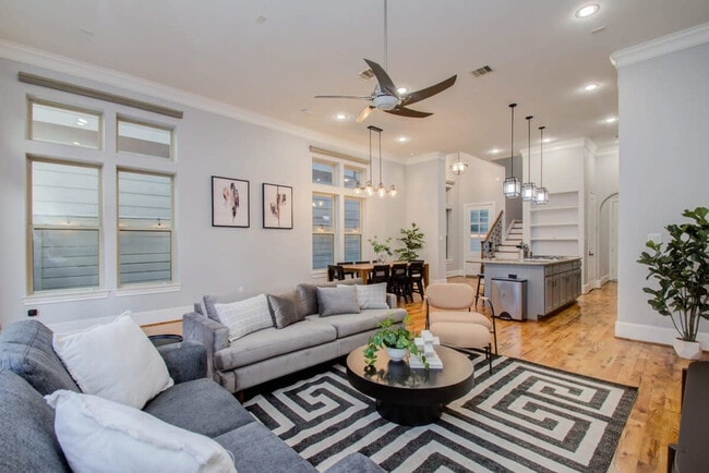 Photo - 5620 Petty St Unit ID1019538P