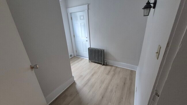 den - 6149 Pepperell St