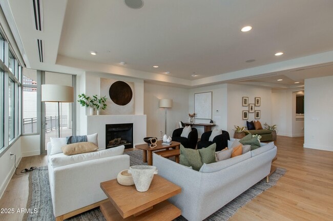 Photo - 2211 E Camelback Rd Unit 402