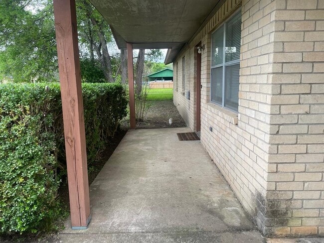 Photo - 413 Magnolia St