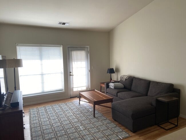 Building Photo - 4551 Strutfield Ln Unit 4416