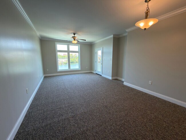 Photo - **Stunning Waterfront Condo in Downtown Knoxville**  2 Bedroom, 2 bath Fully renovated! Available... Unit River Towne #401