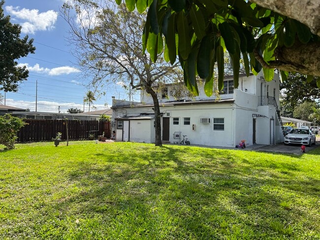Photo - Hollywood Multifamily Unit 4
