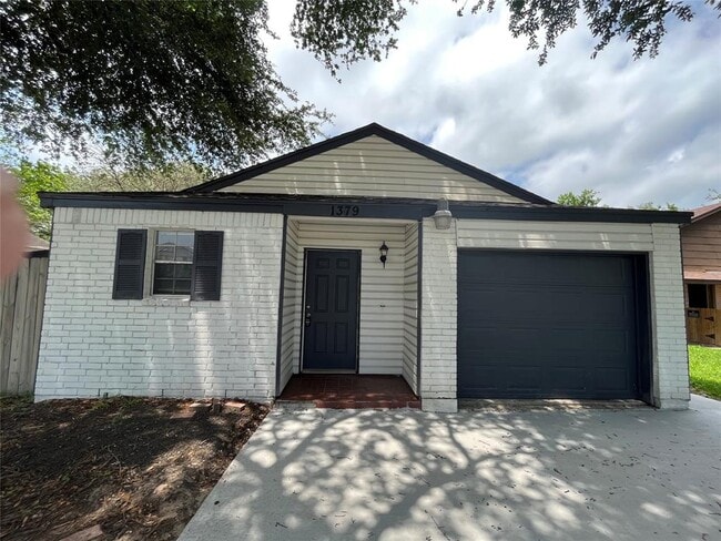 Photo - 1379 Dell Dale St